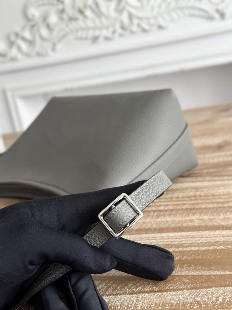 Hermes Berlingot Bag Leather H267906 - Default Title - View 7