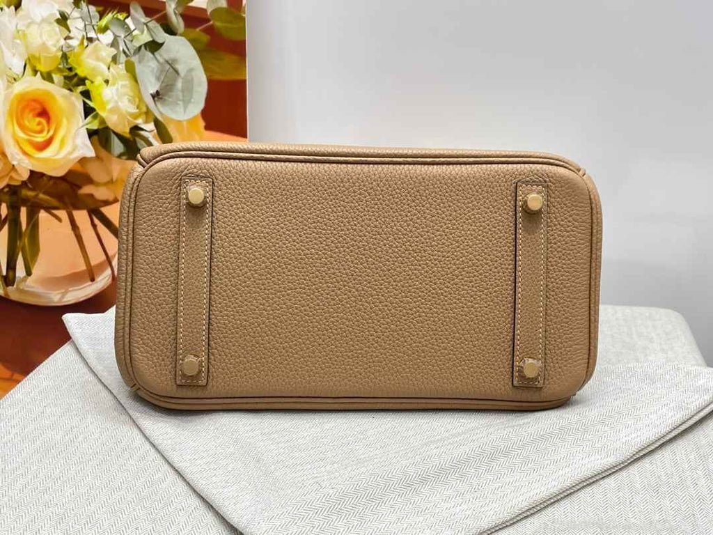 Hermès Birkin Bag Apricot Crocodile Togo Gold Hardware H8609 - W25×H20×D13cm - View 4