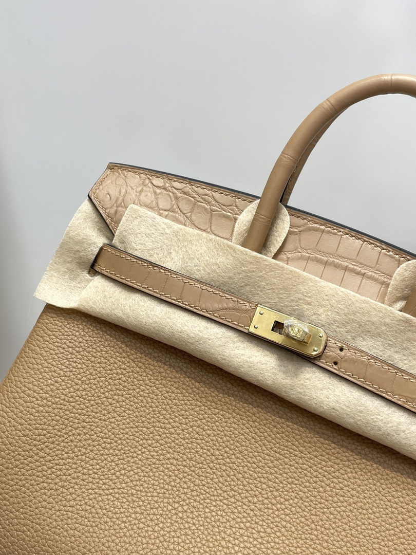 Hermès Birkin Bag Apricot Crocodile Togo Gold Hardware H8609 - W25×H20×D13cm - View 5