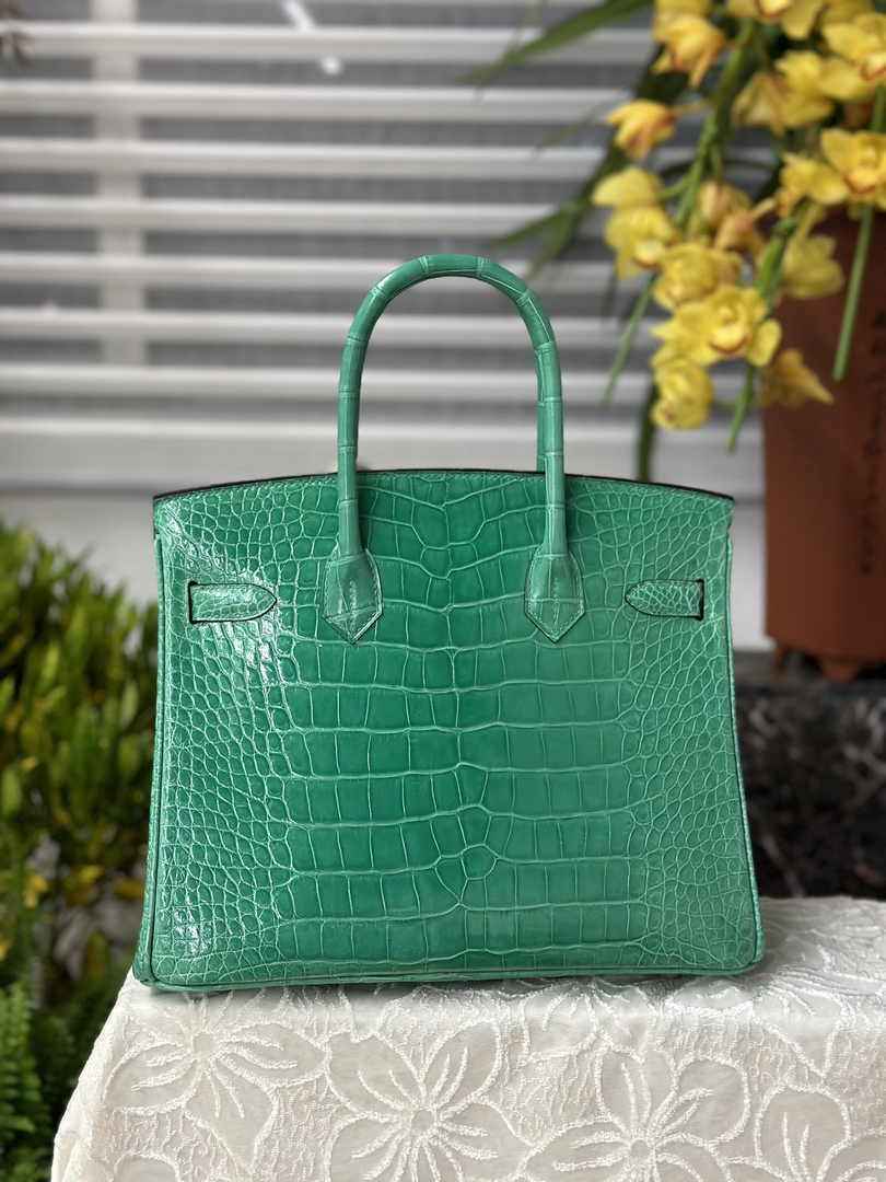 Hermès Birkin Bag 30cm Green Crocodile Leather Gold Hardware H6882 - Default Title - View 3