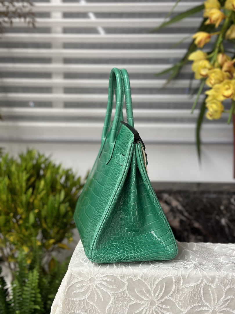 Hermès Birkin Bag 30cm Green Crocodile Leather Gold Hardware H6882 - Default Title - View 5