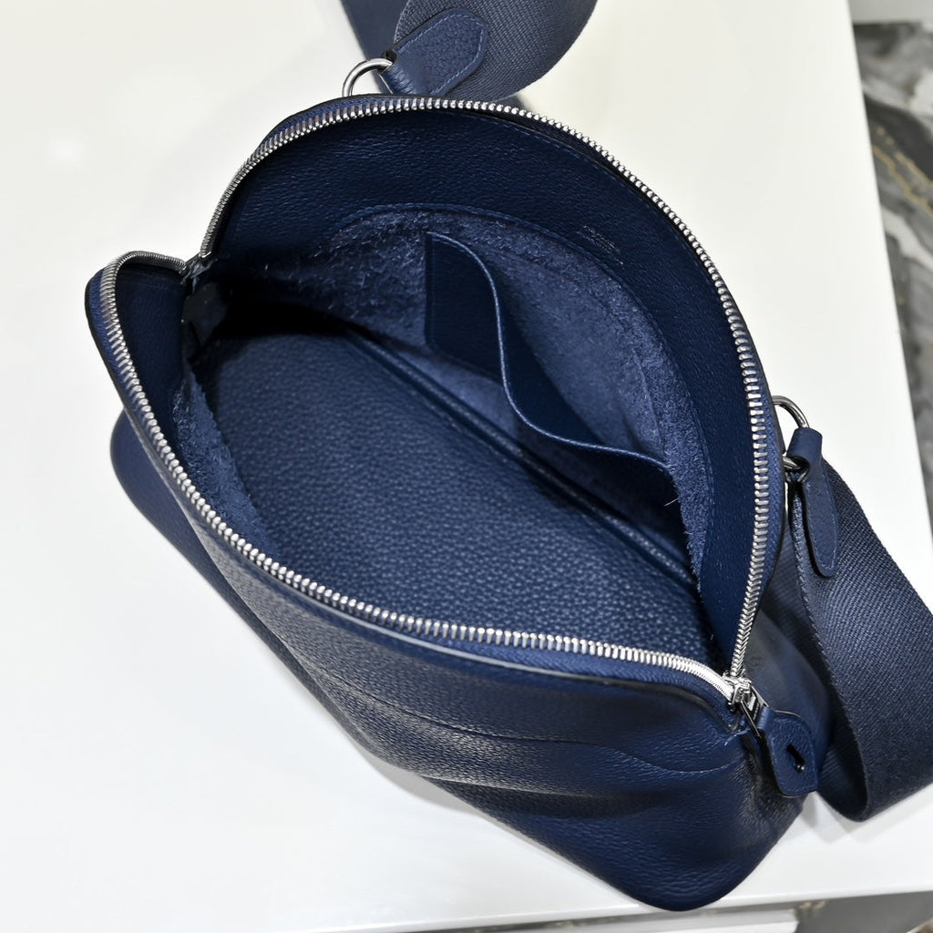 Hermes Bolide Messenger bag in Togo calfskin Blue - Default Title - View 9