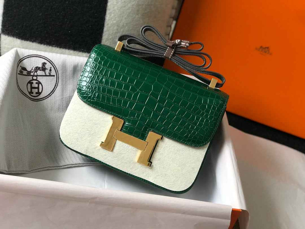 Hermes Constance Bag Green Crocodile Leather Gold H2802 - 18cm - View 4