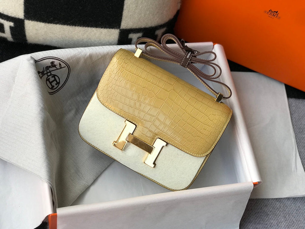 Hermes Constance Bag Apricot Crocodile Leather Gold H2808 - 18cm - View 4