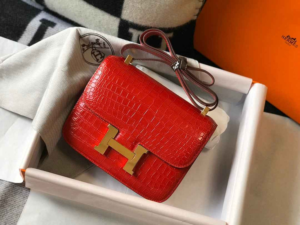 Hermes Constance Bag Red Crocodile Leather Gold H2807 - 18cm - View 1