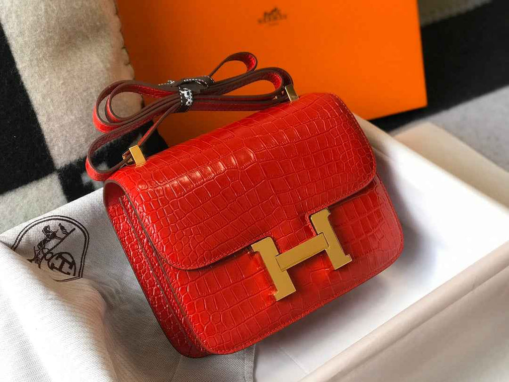 Hermes Constance Bag Red Crocodile Leather Gold H2807 - 18cm - View 2