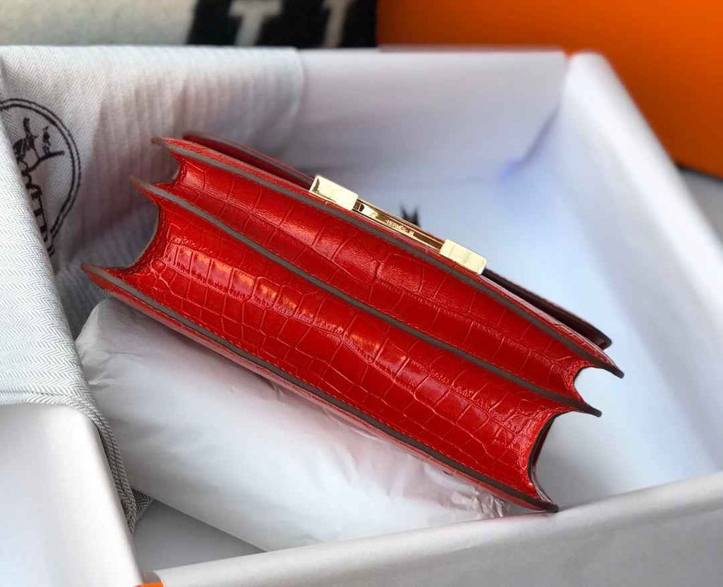 Hermes Constance Bag Red Crocodile Leather Gold H2807 - 18cm - View 5
