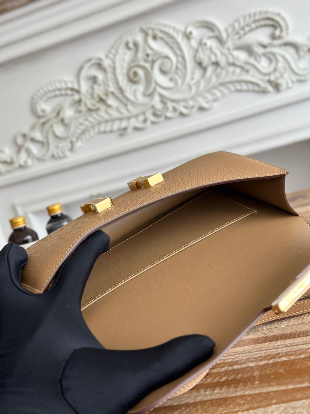 Hermès Constance bag in Apricot Epsom leather H382684 - Gold - View 10
