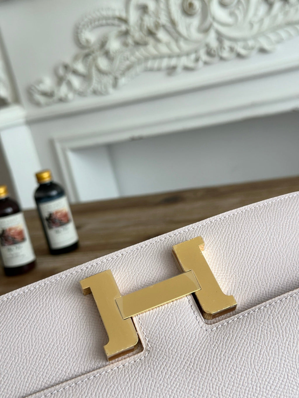 Hermès Constance bag in Light Pink Epsom leather H382653 - Gold - View 8