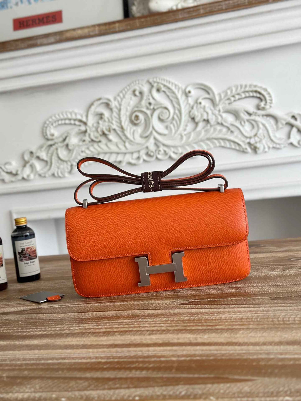 Hermès Constance bag in Orange Epsom leather H382699 - Gold - View 2