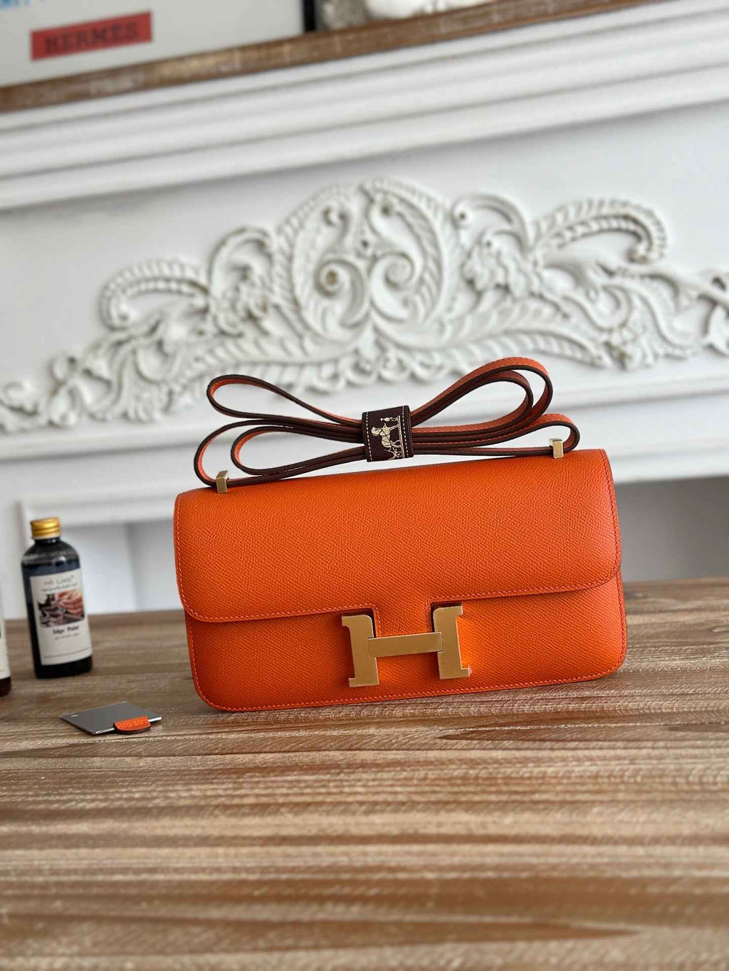 Hermès Constance bag in Orange Epsom leather H382699 - Gold - View 3