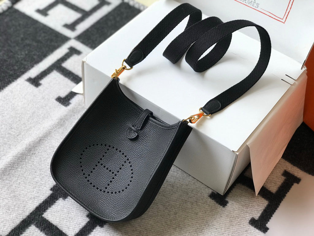 Hermes Evelyne III 18 Togo Leather Crossbody half Handmade Bag Gold Black - Default Title - View 1