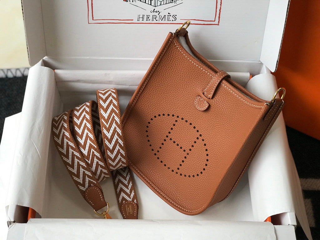 Hermes Evelyne III 18 Togo Leather Crossbody half Handmade Bag Gold Camel - Default Title - View 3