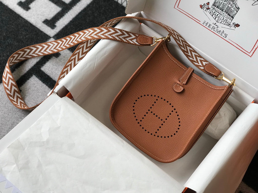Hermes Evelyne III 18 Togo Leather Crossbody half Handmade Bag Gold Camel - Default Title - View 4