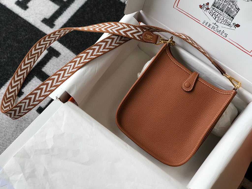 Hermes Evelyne III 18 Togo Leather Crossbody half Handmade Bag Gold Camel - Default Title - View 2