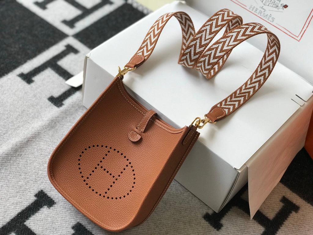 Hermes Evelyne III 18 Togo Leather Crossbody half Handmade Bag Gold Camel - Default Title - View 1