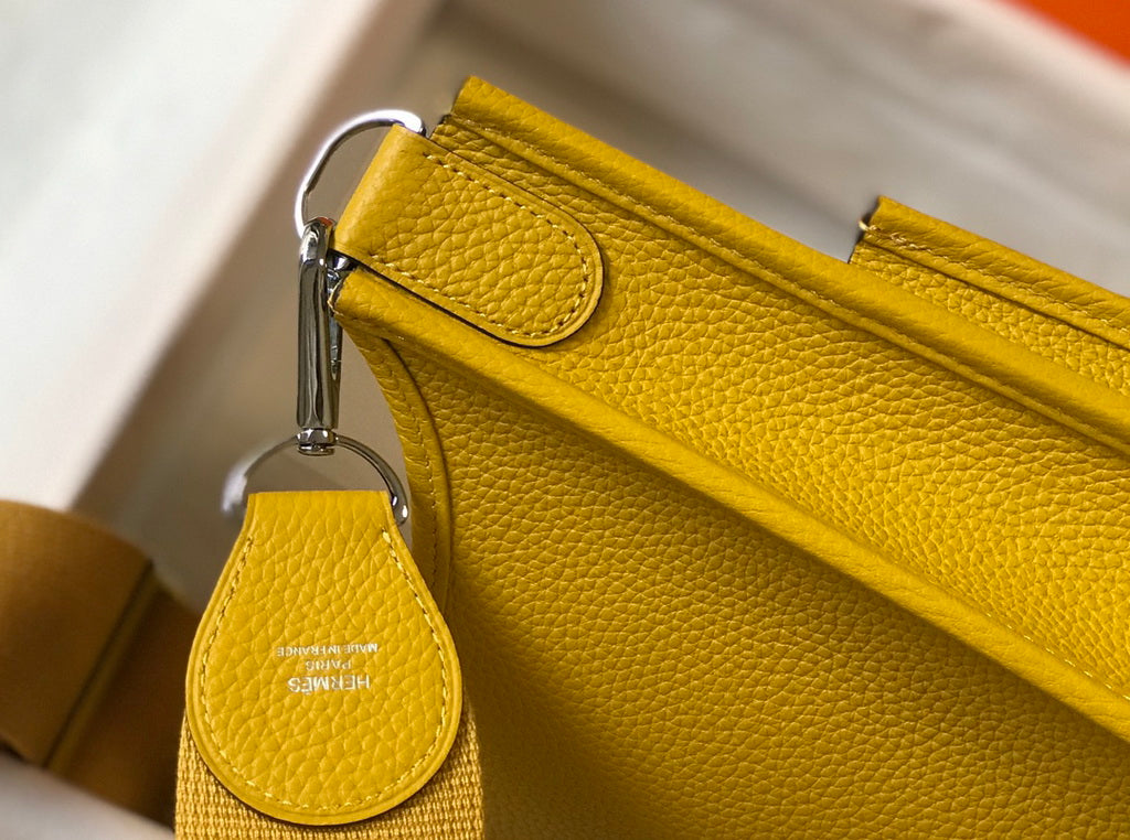Hermès Evelyne III 29 Taurillon Clemence Shoulder Bag Yellow Silver - Default Title - View 8