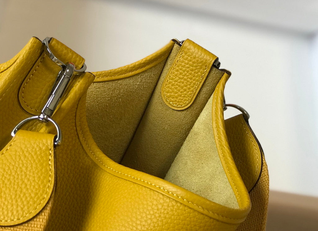 Hermès Evelyne III 29 Taurillon Clemence Shoulder Bag Yellow Silver - Default Title - View 9