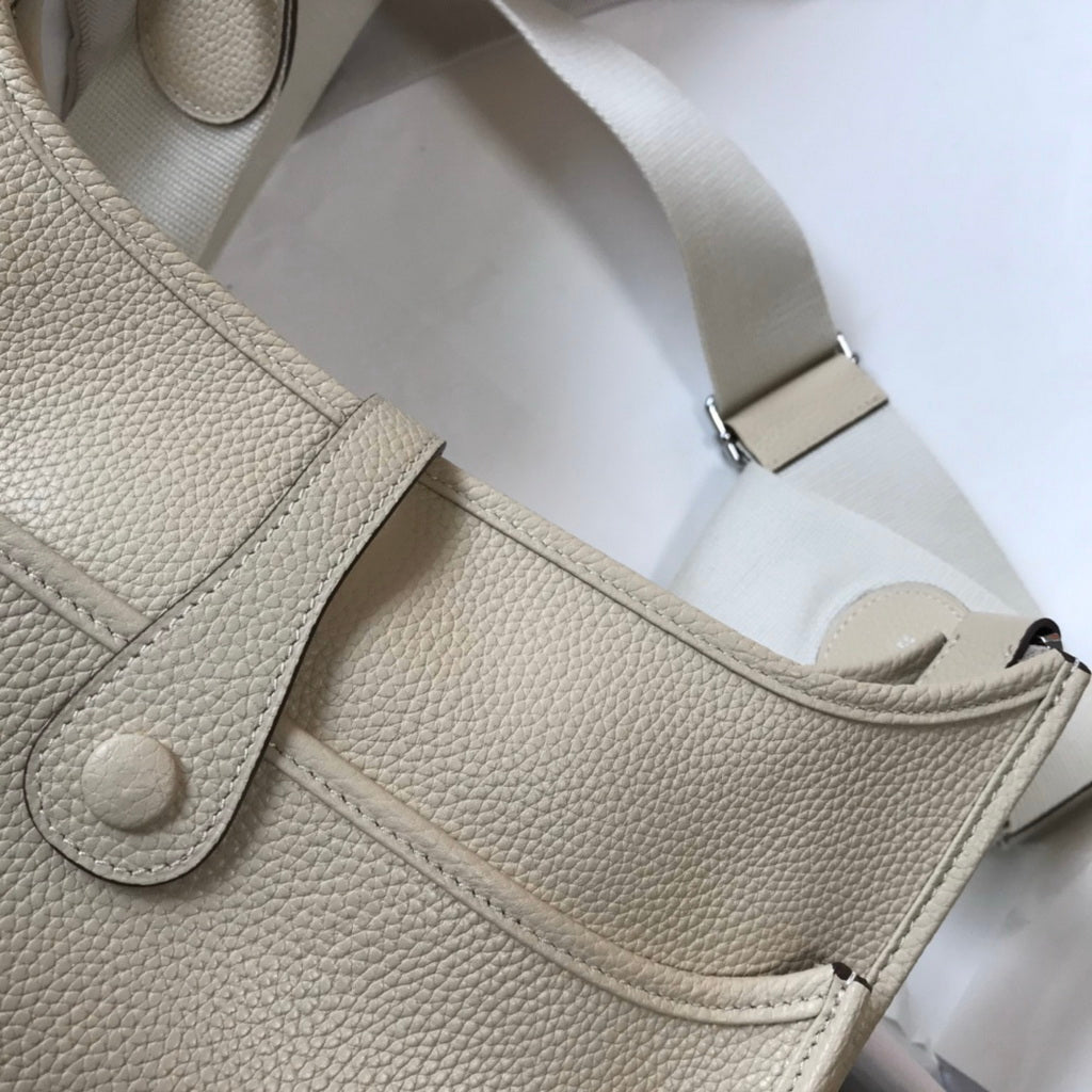 Hermès Evelyne III 29 Taurillon Clemence Shoulder Bag Ligth Gray Silver - Default Title - View 8