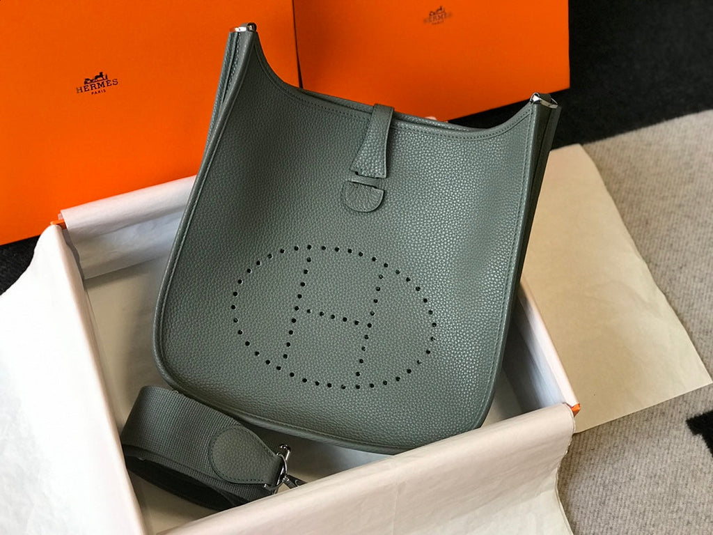 Hermès Evelyne III 29 Taurillon Clemence Shoulder Bag ArmyGreen Silver - Default Title - View 3