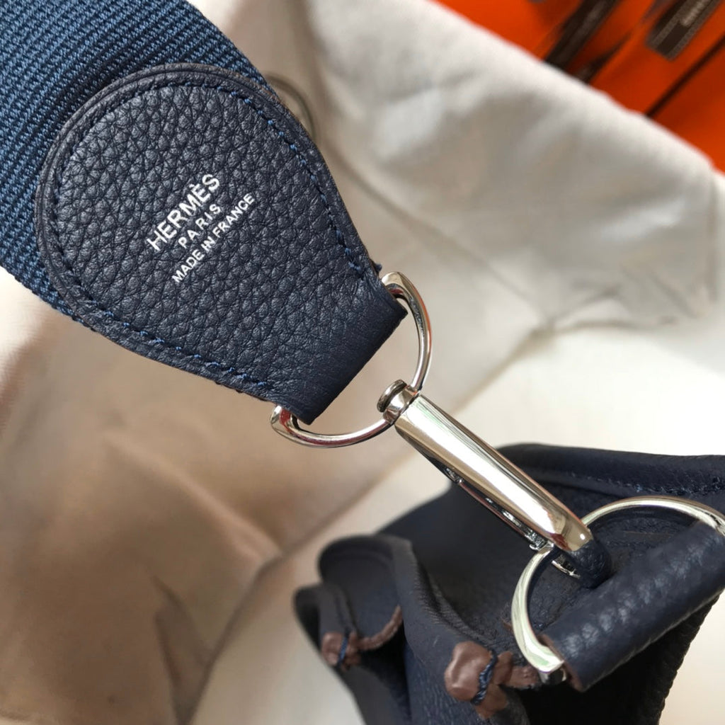 Hermès Evelyne III 29 Taurillon Clemence Shoulder Bag Navy Blue Silver - Default Title - View 4