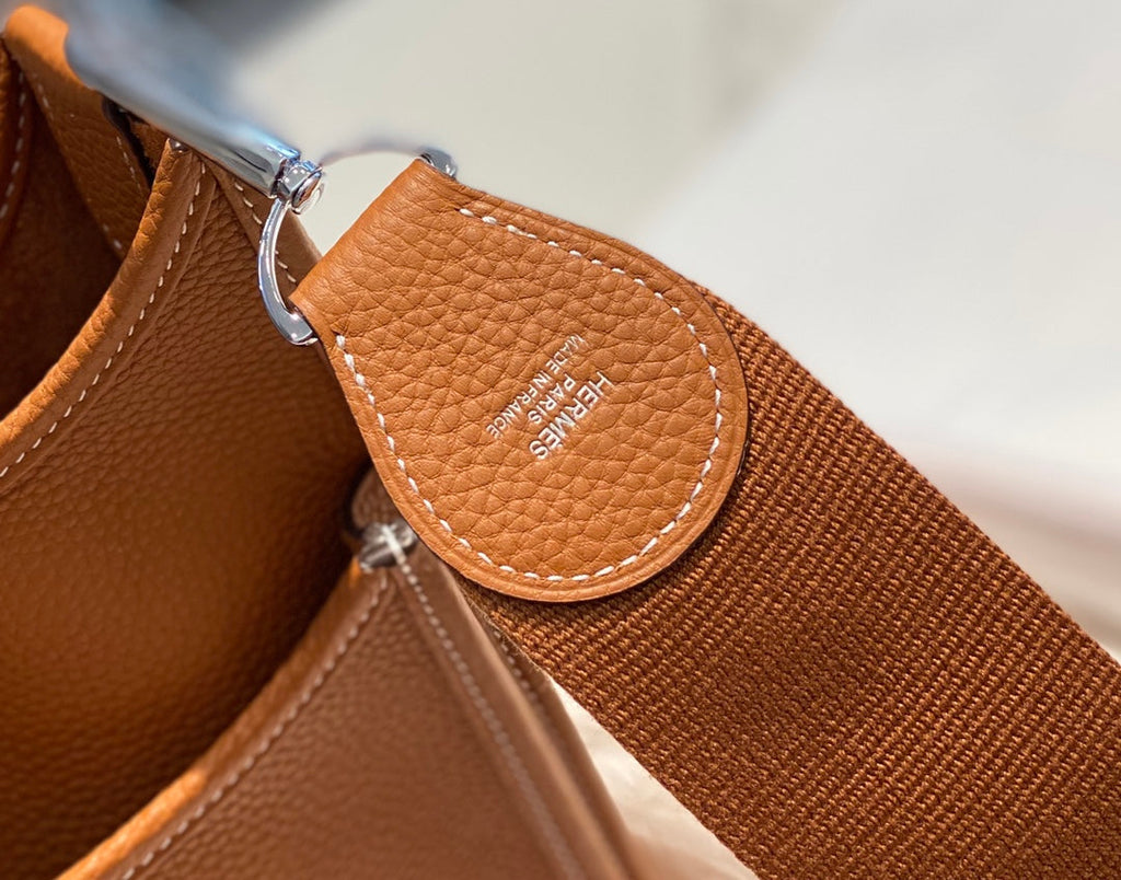 Hermès Evelyne III 29 Taurillon Clemence Shoulder Bag camel Silver - Default Title - View 6