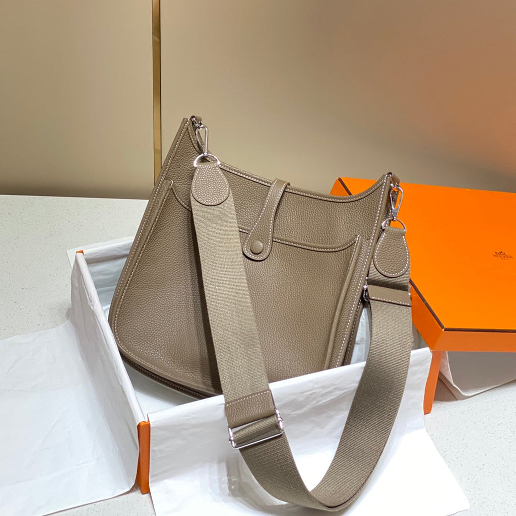 Hermès Evelyne III 29 Taurillon Clemence Shoulder Bag Silver Gray - Default Title - View 4