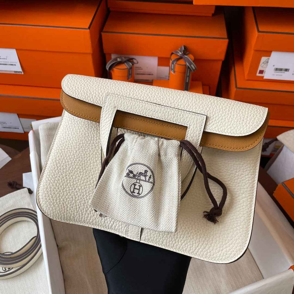 Hermes Halzan 25 Bag Togo Leather Gold H082187 - Default Title - View 2