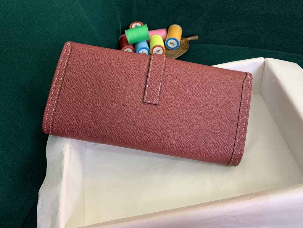 Hermes Jige 29cm Wallet Clutch In Epsom Leather Wine Red - Default Title - View 3