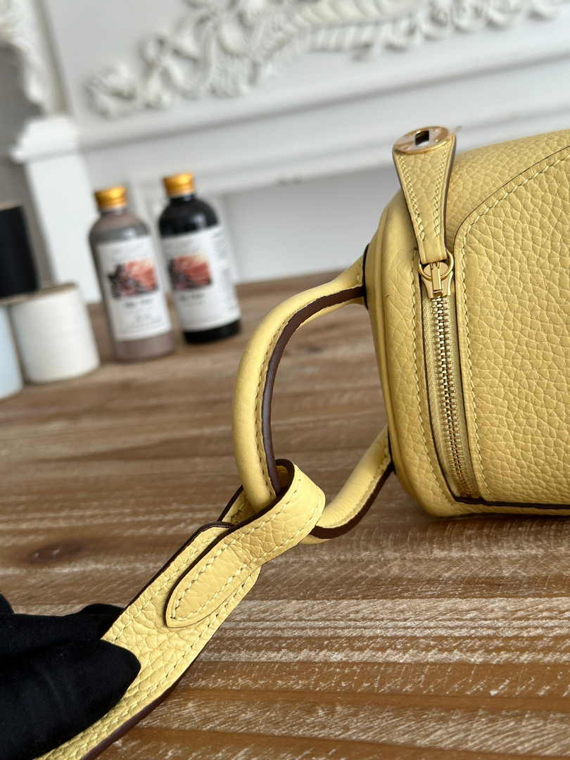 Hermes Lindy Mini Bag Togo Leather Light Yellow Gold H68604 - Default Title - View 5
