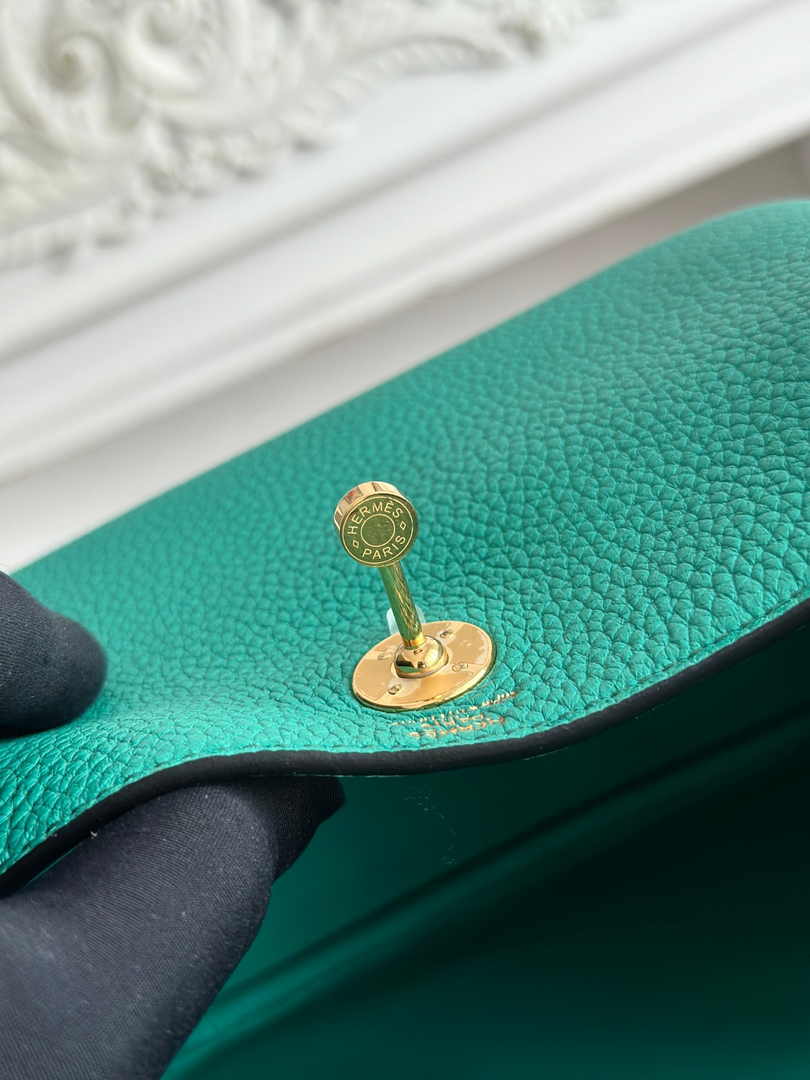 Hermes Lindy Mini Bag Togo Leather Green Gold H68623 - Default Title - View 8