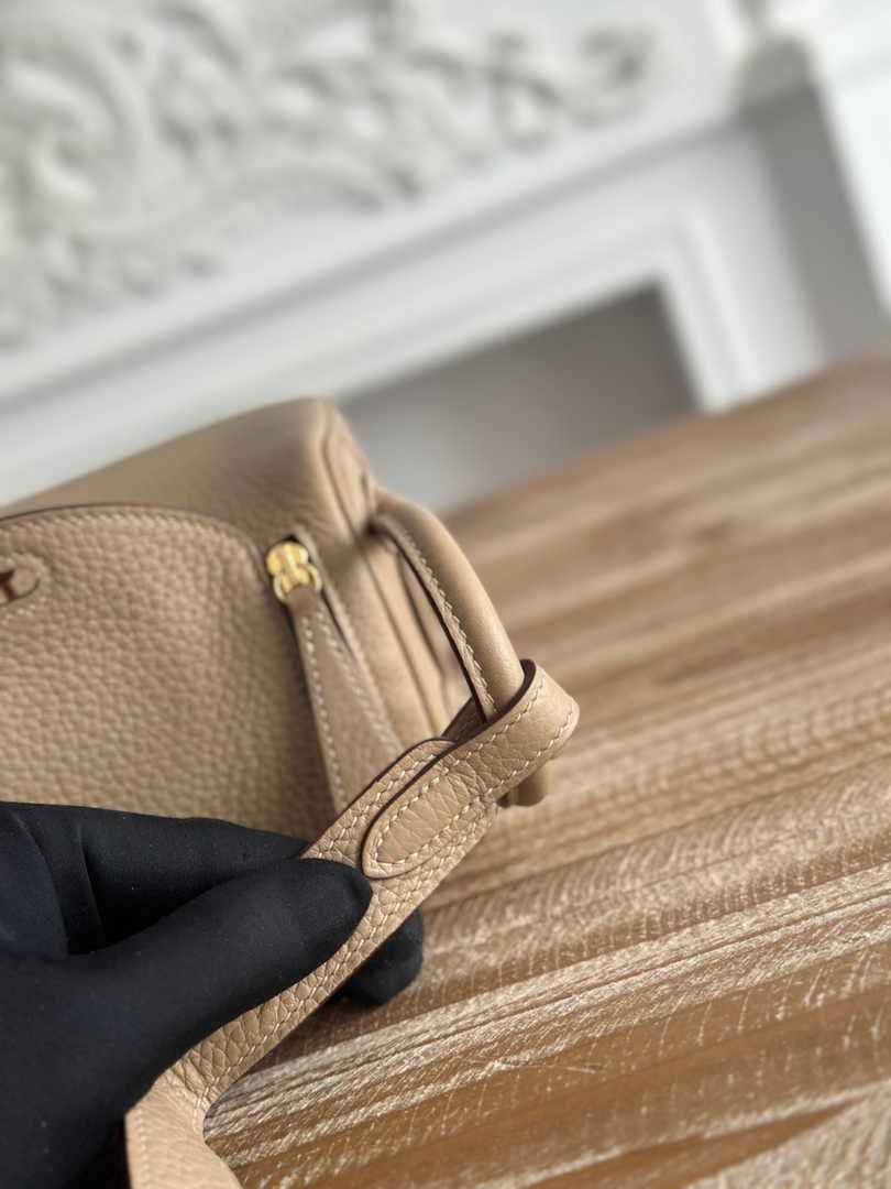 Hermes Lindy Mini Bag Khaki Togo Leather Gold H68634 - Default Title - View 5