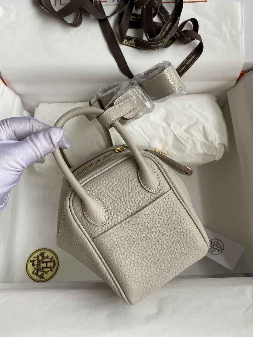 Hermes Lindy Mini Bag Light Gray Togo Leather Gold Hardware H8624 - Default Title - View 2