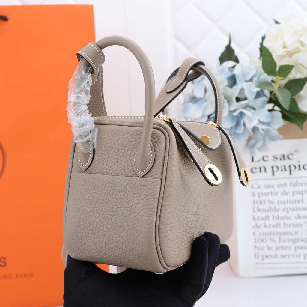 Hermes Lindy Mini Bag Light Gray Togo Leather Gold Hardware H8606 - Default Title - View 3