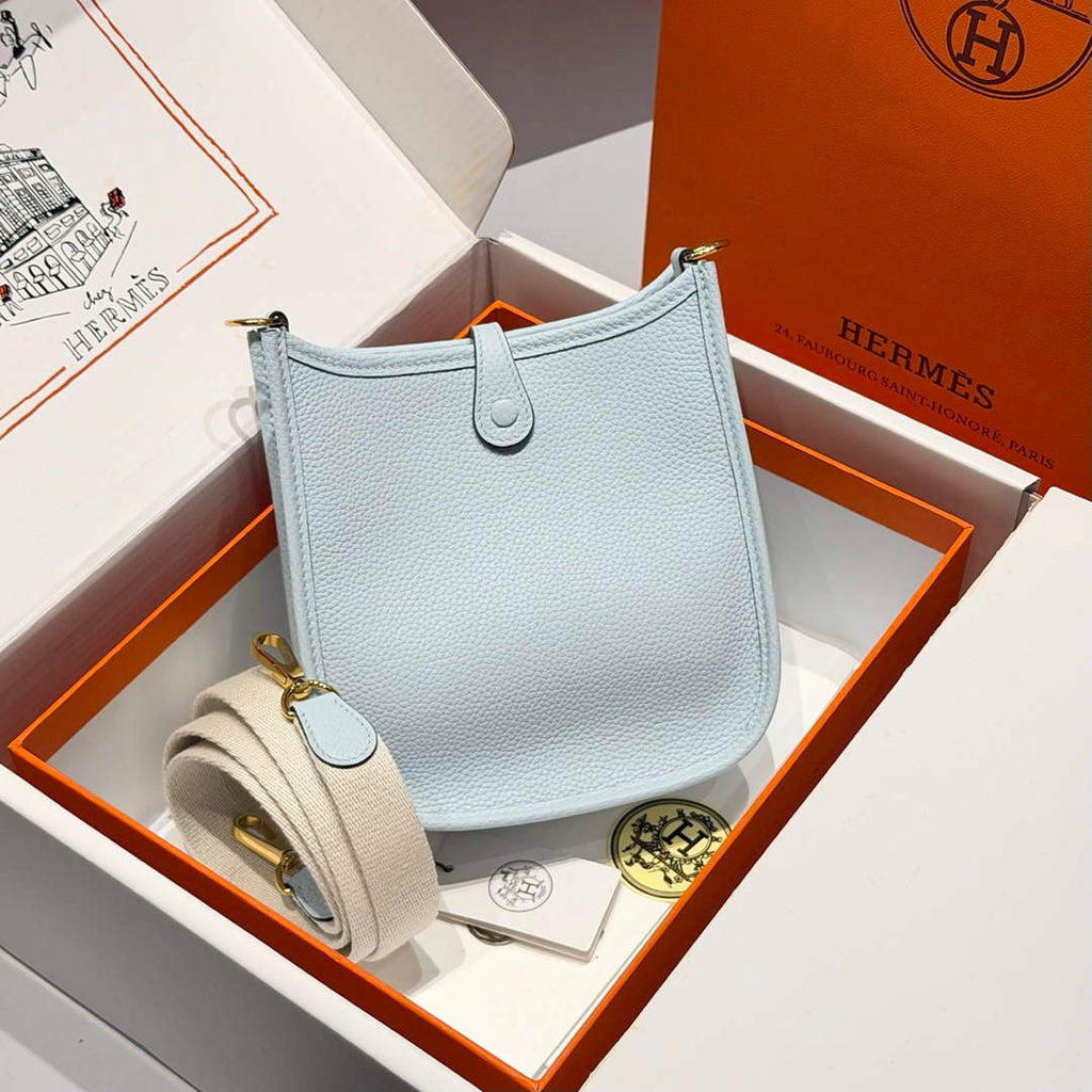 Hermes Mini Evelyne 16 Bag in Taurillon Clemence Leather H069442 - Default Title - View 2