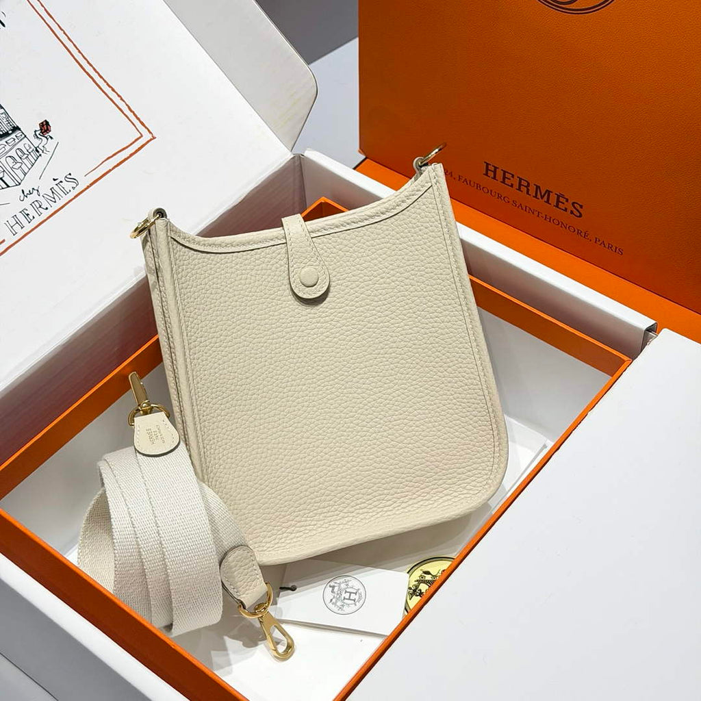 Hermes Mini Evelyne 16 Bag in Taurillon Clemence Leather H069421 - Default Title - View 2