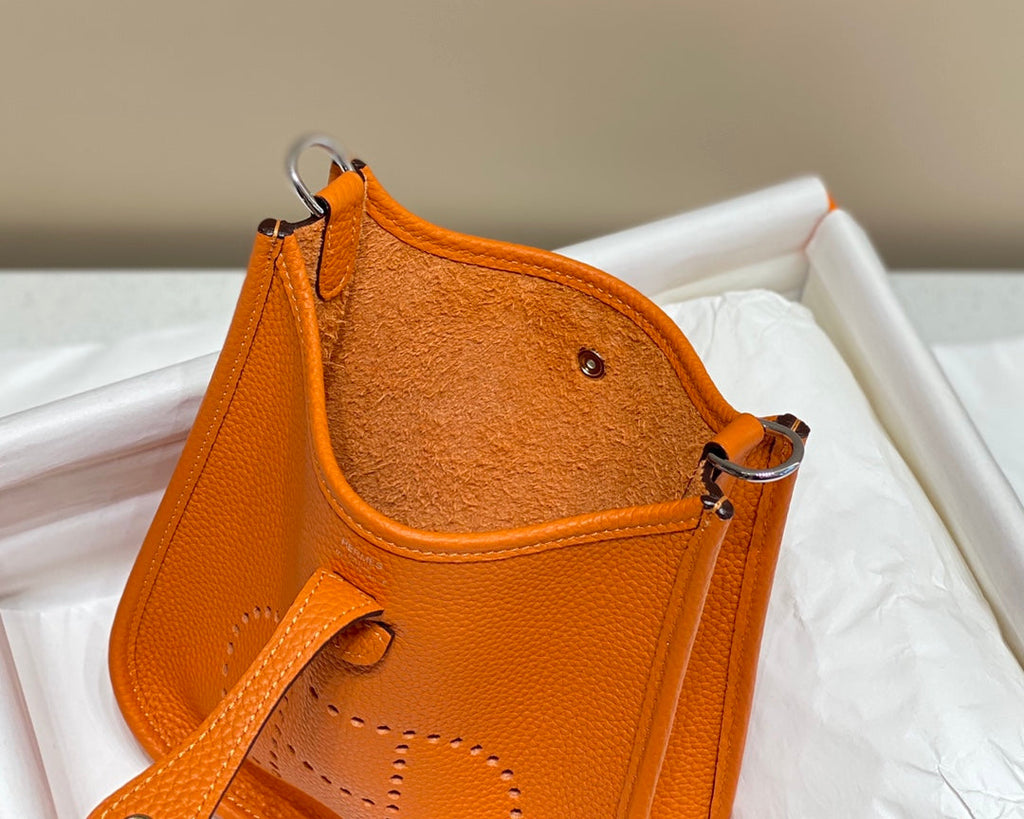 Hermes Mini Evelyne 16 Bag in Taurillon Clemence Leather H069426 - Default Title - View 8