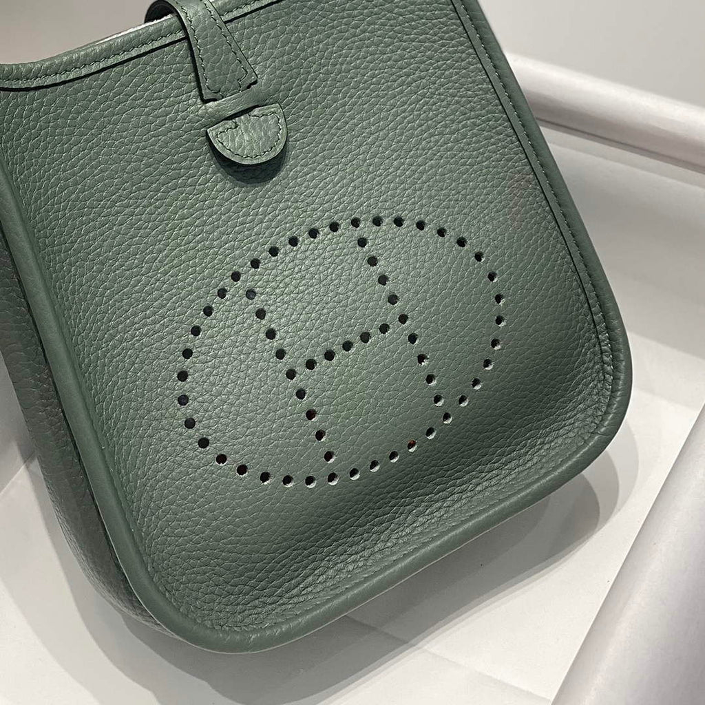 Hermes Mini Evelyne 16 Bag in Taurillon Clemence Leather H069428 - Default Title - View 3