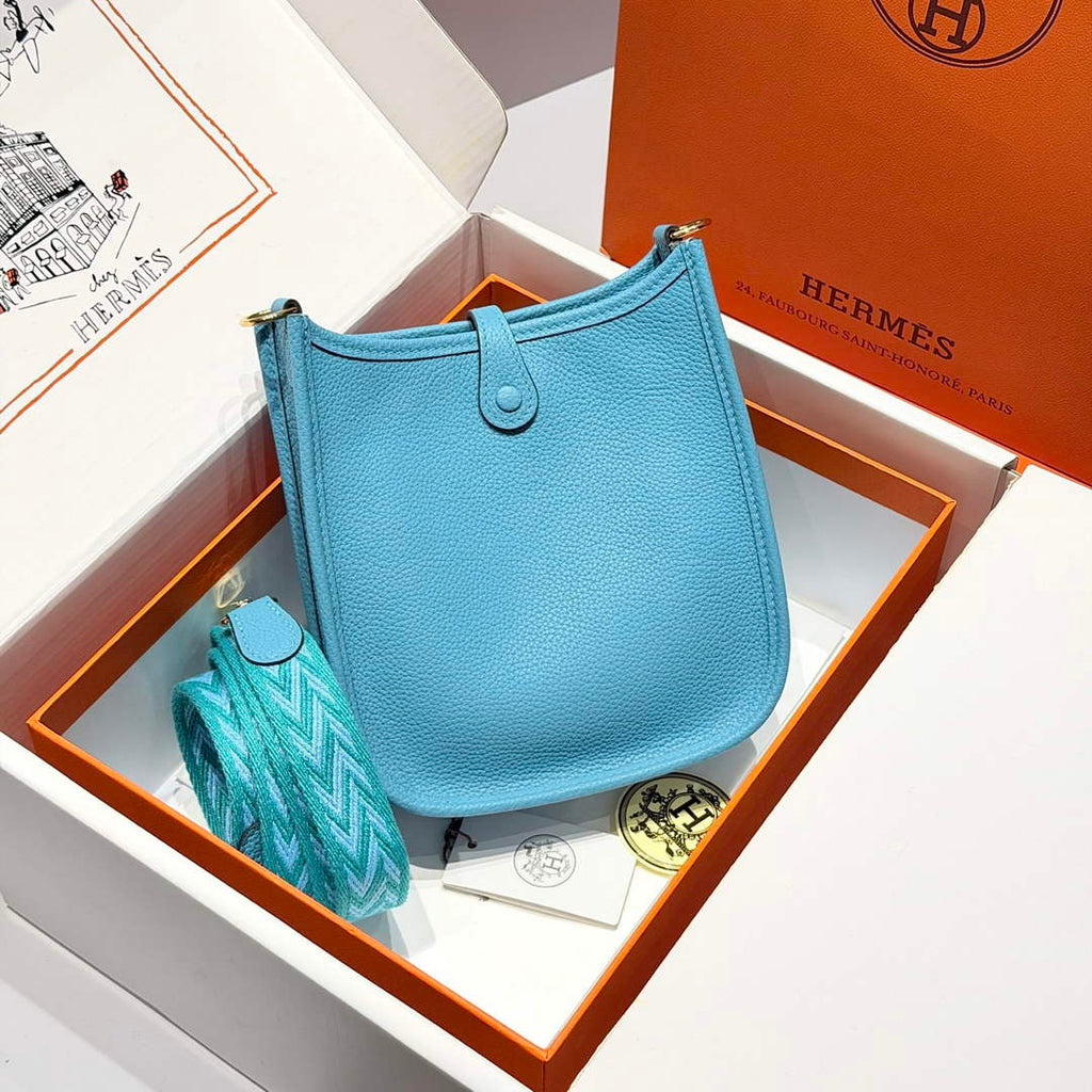 Hermes Mini Evelyne 16 Bag in Taurillon Clemence Leather H069432 - Default Title - View 2