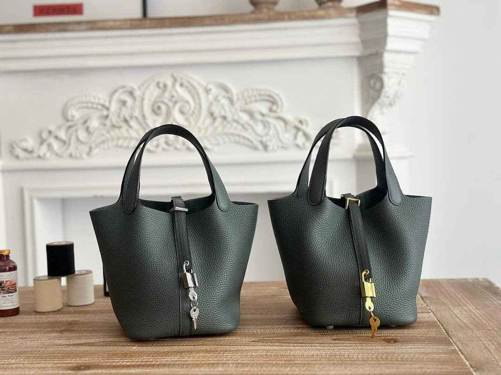 Hermès Picotin Lock 18 pocket bag Togo Leather dark green H9352001 - silver - View 1