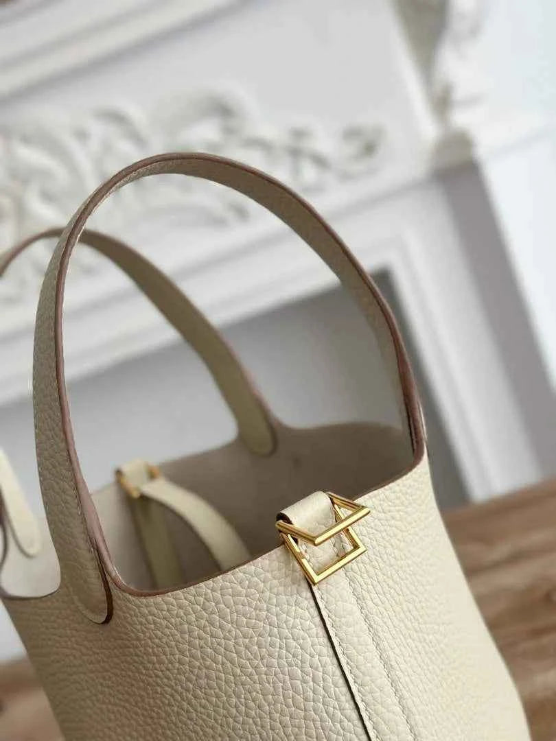 Hermès Picotin Lock 18 pocket bag Togo Leather H935100 beige - silver - View 5