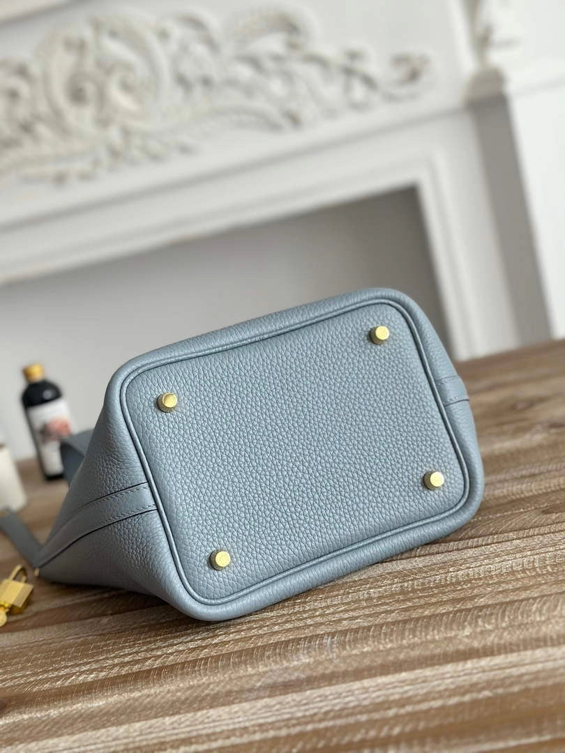 Hermès Picotin Lock 18 pocket bag Togo Leather light blue H9352003 - silver - View 6