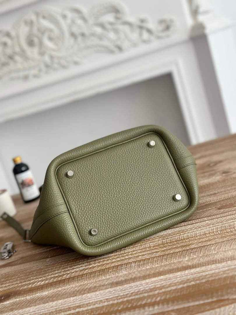 Hermès Picotin Lock 18 pocket bag Togo Leather Army Green H9352001 - silver - View 5