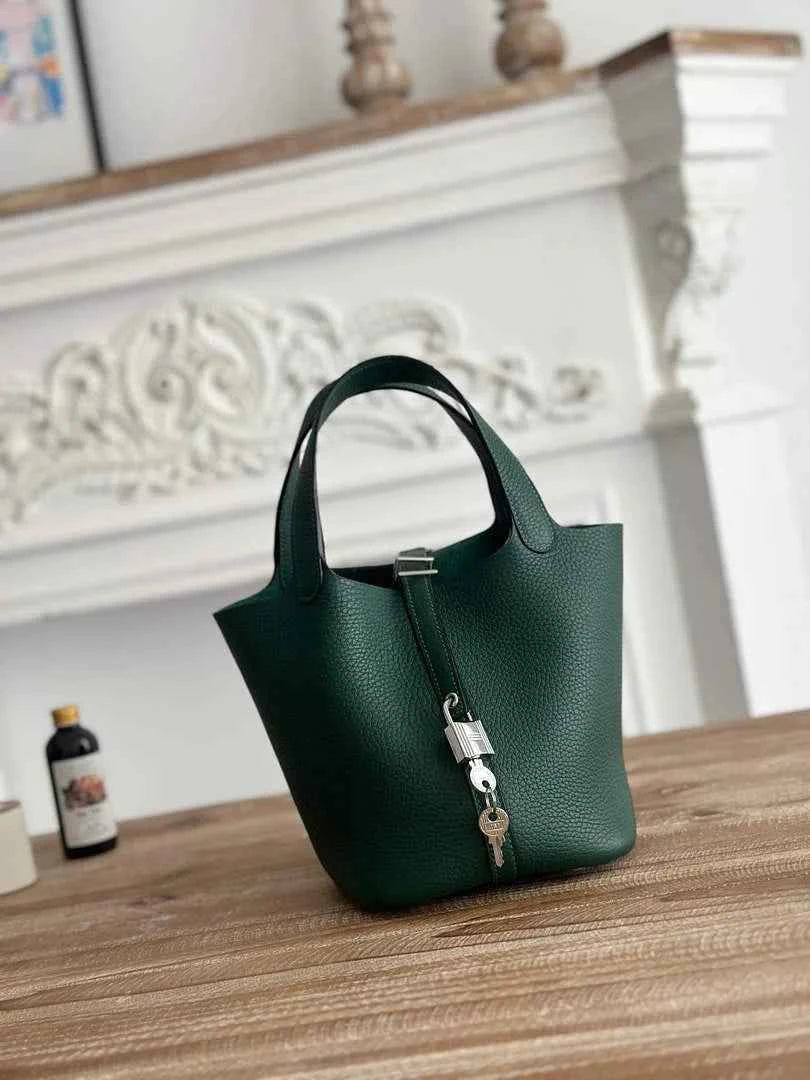 Hermès Picotin Lock 18 pocket bag Togo Leather H935100 dark green - silver - View 3