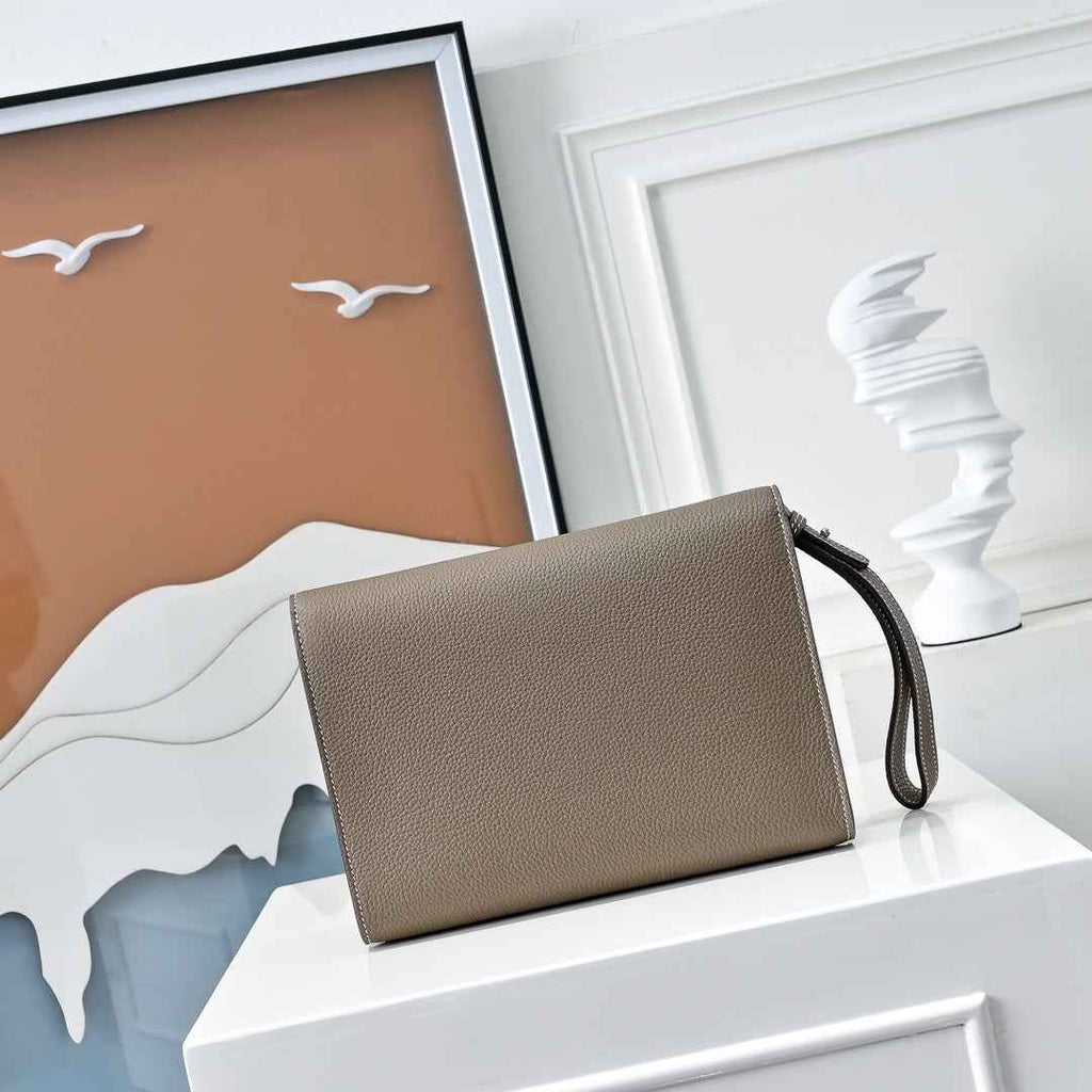 Hermès Sac a Depeches 24 – Togo Calfskin Gray - Default Title - View 3