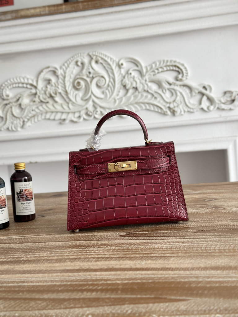 Hermes Kelly Bag 19cm Calfskin Wine Red Gold