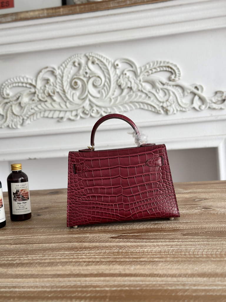 Hermes Kelly Bag 19cm Calfskin Wine Red Gold