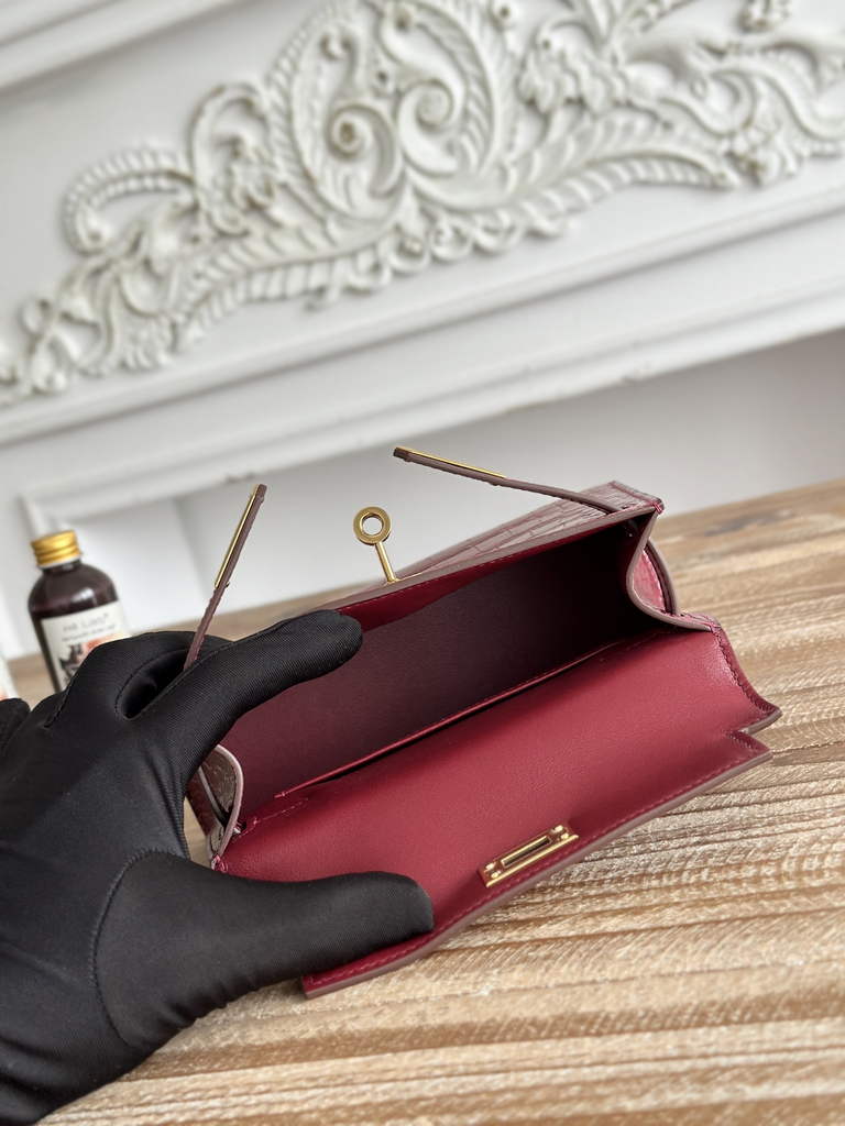 Hermes Kelly Bag 19cm Calfskin Wine Red Gold