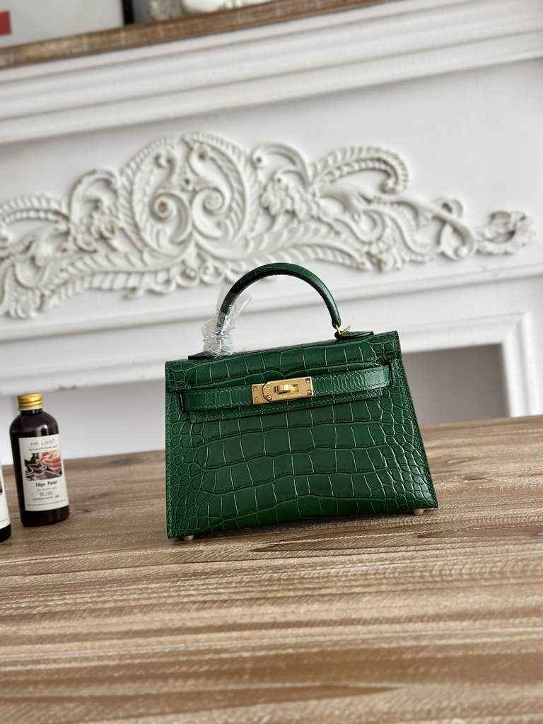 Hermes Kelly Bag 19cm Calfskin Green Gold