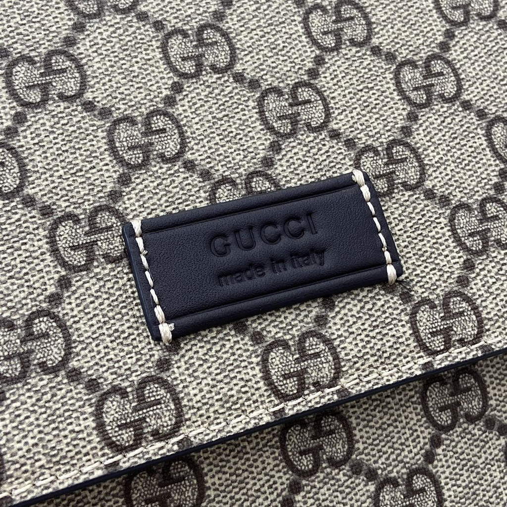 Gucci ‎‎Large changing bag, 211131 Brown GG Supreme canvas